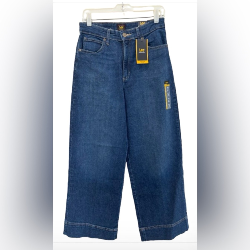 Lee NWT  Size 10 Women's Dark Blue Wide Leg Jeans